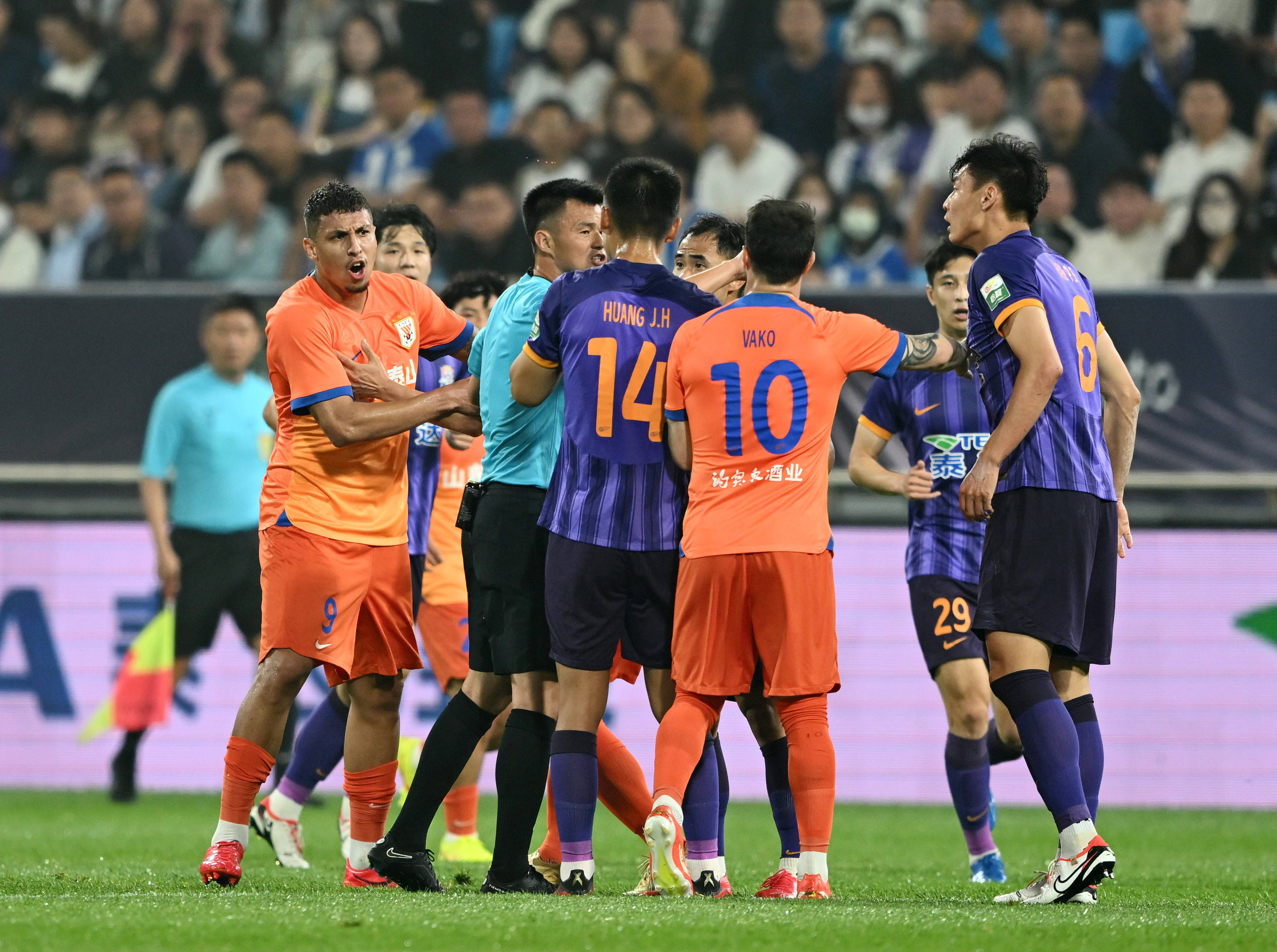 PG电子APP-一支中超球队在比赛中展现出强大实力