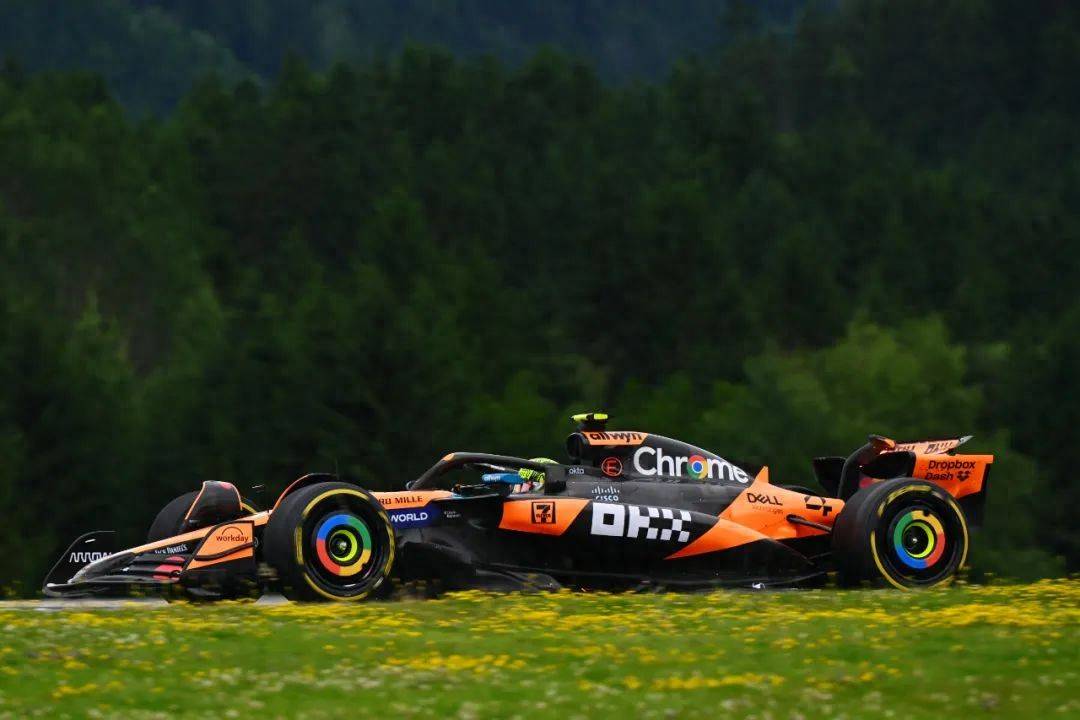 梅赛德斯险胜迈凯伦,诺里斯统治全场的简单介绍 梅赛德斯险胜迈凯伦,诺里斯统治全场的简单介绍