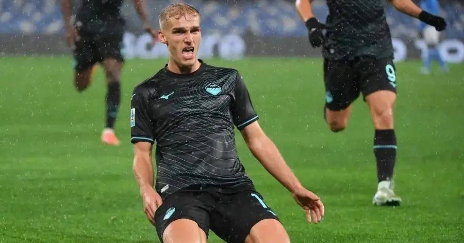 PG中国登录入口-足球热刺新星连续进球，成为球队崛起的关键