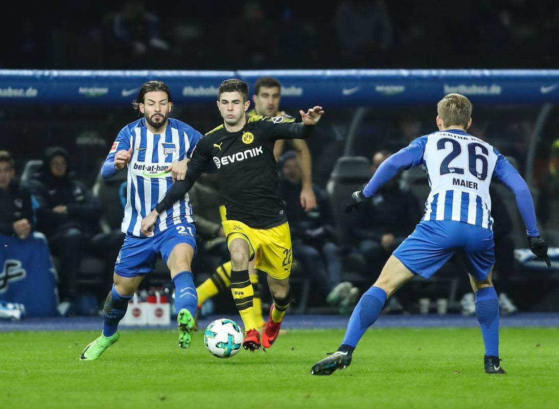 柏林赫塔客场不敌弗赖堡，逆转落败