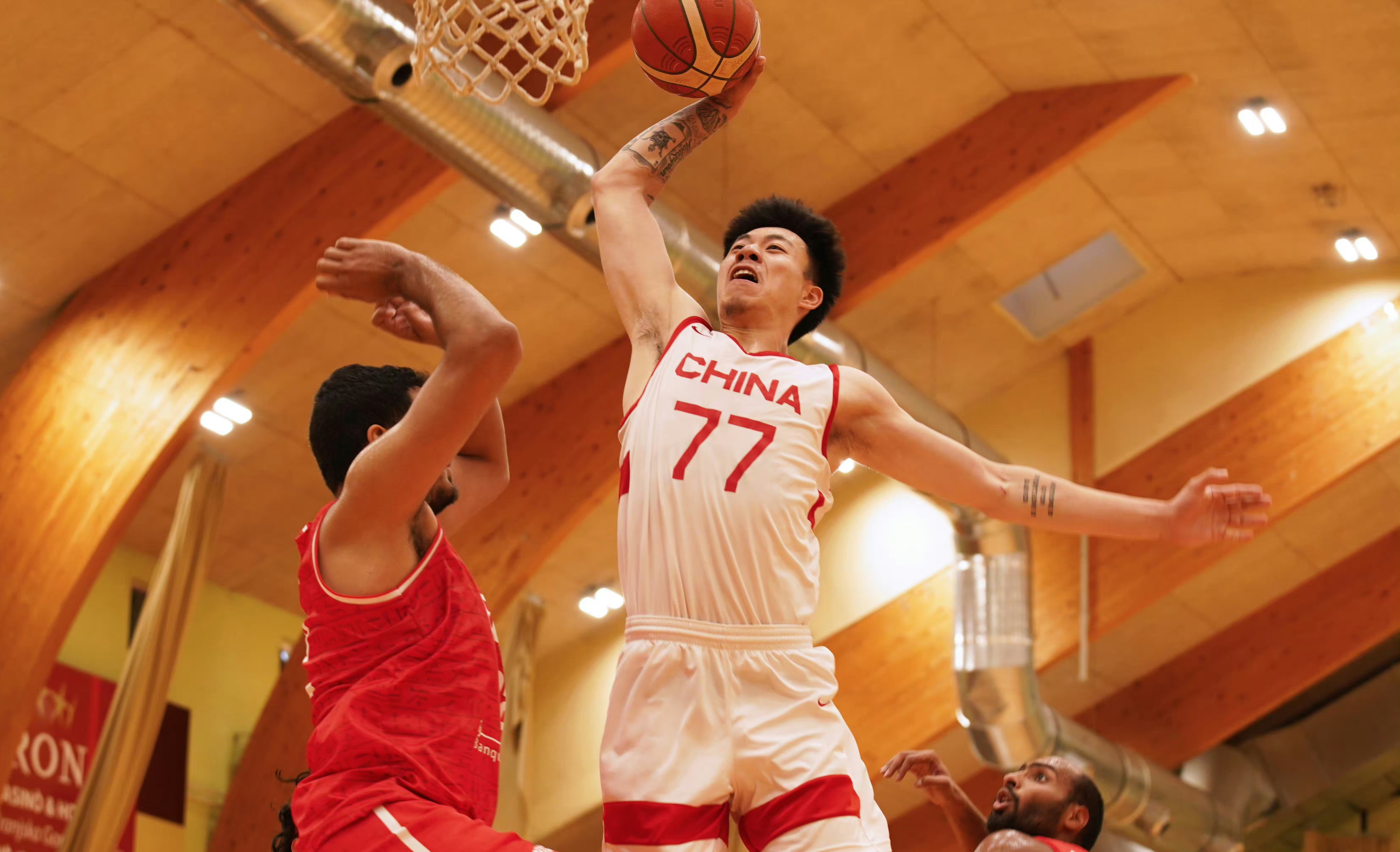 内蒙古男篮力压对手取得胜利