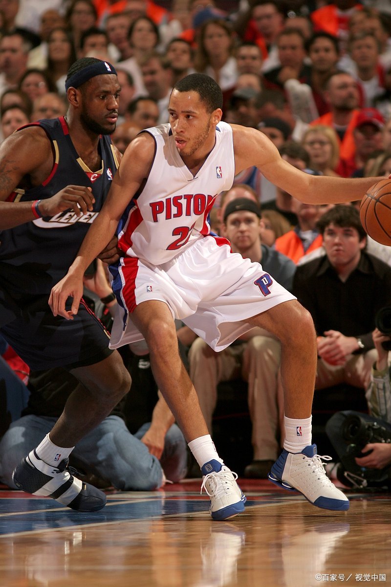 PG电子APP-包含魔术完胜鹈鹕，克莱高光表现的词条