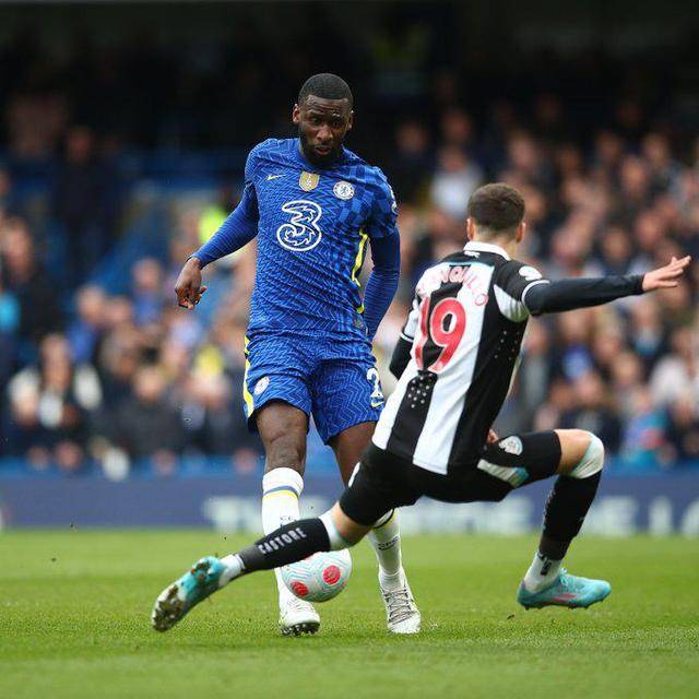 包含华勒贝伦梅开二度，切尔西逼平纽卡斯尔的词条