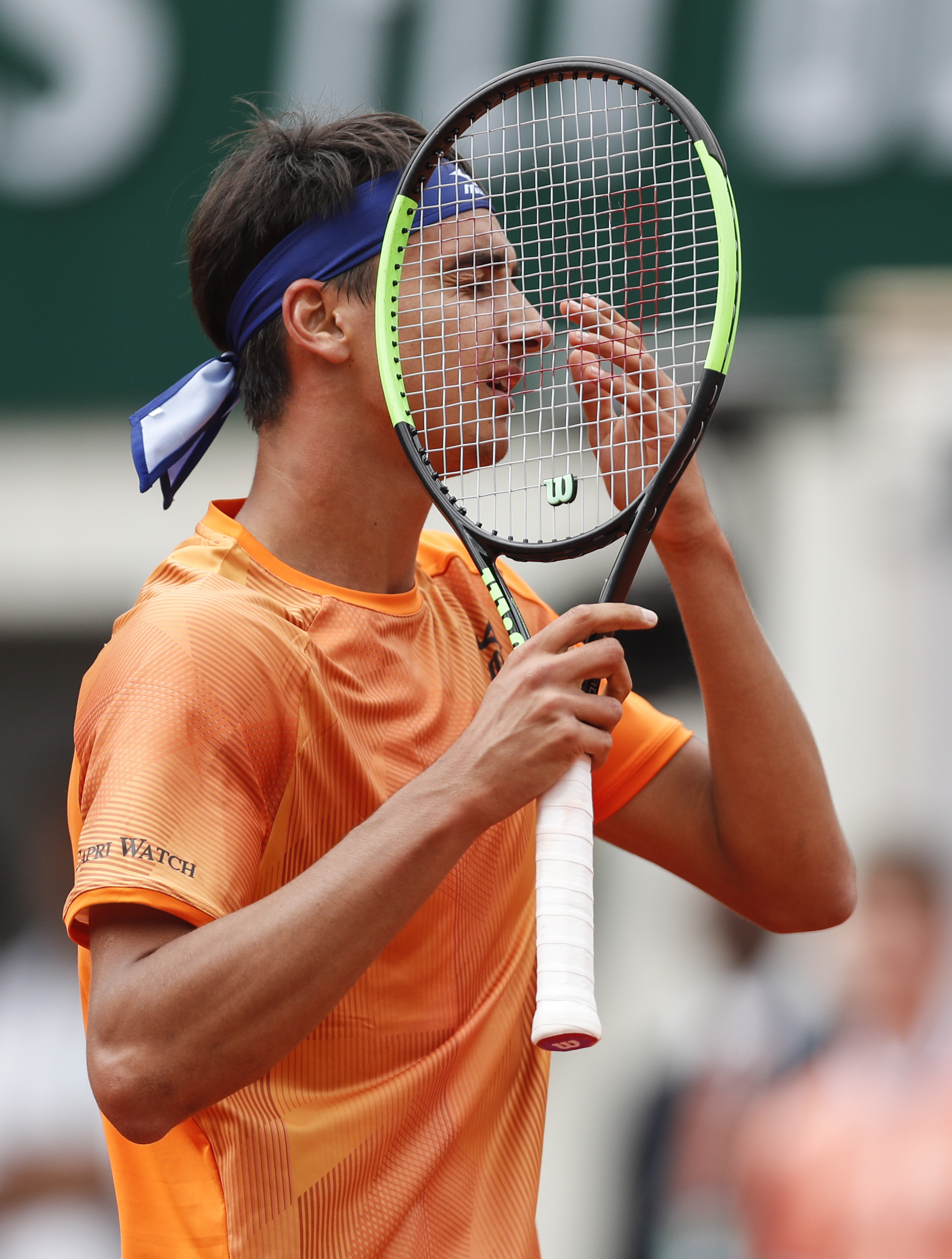 包含美国网球队碾压世界网球队，费德勒高光表现的词条