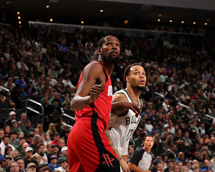 76人逆转热火B队，杜兰特高光表现的简单介绍