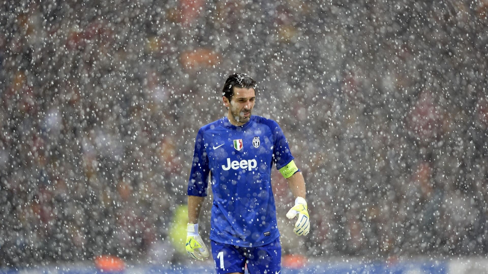 意甲焦点战外的绿茵传奇，南非与加纳的非洲巅峰对决