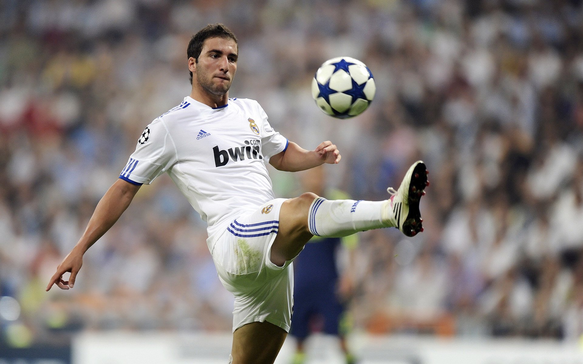 底特律的钢铁心脏，活塞加时鏖战力克勇士，抢七夜铸就蓝领传奇